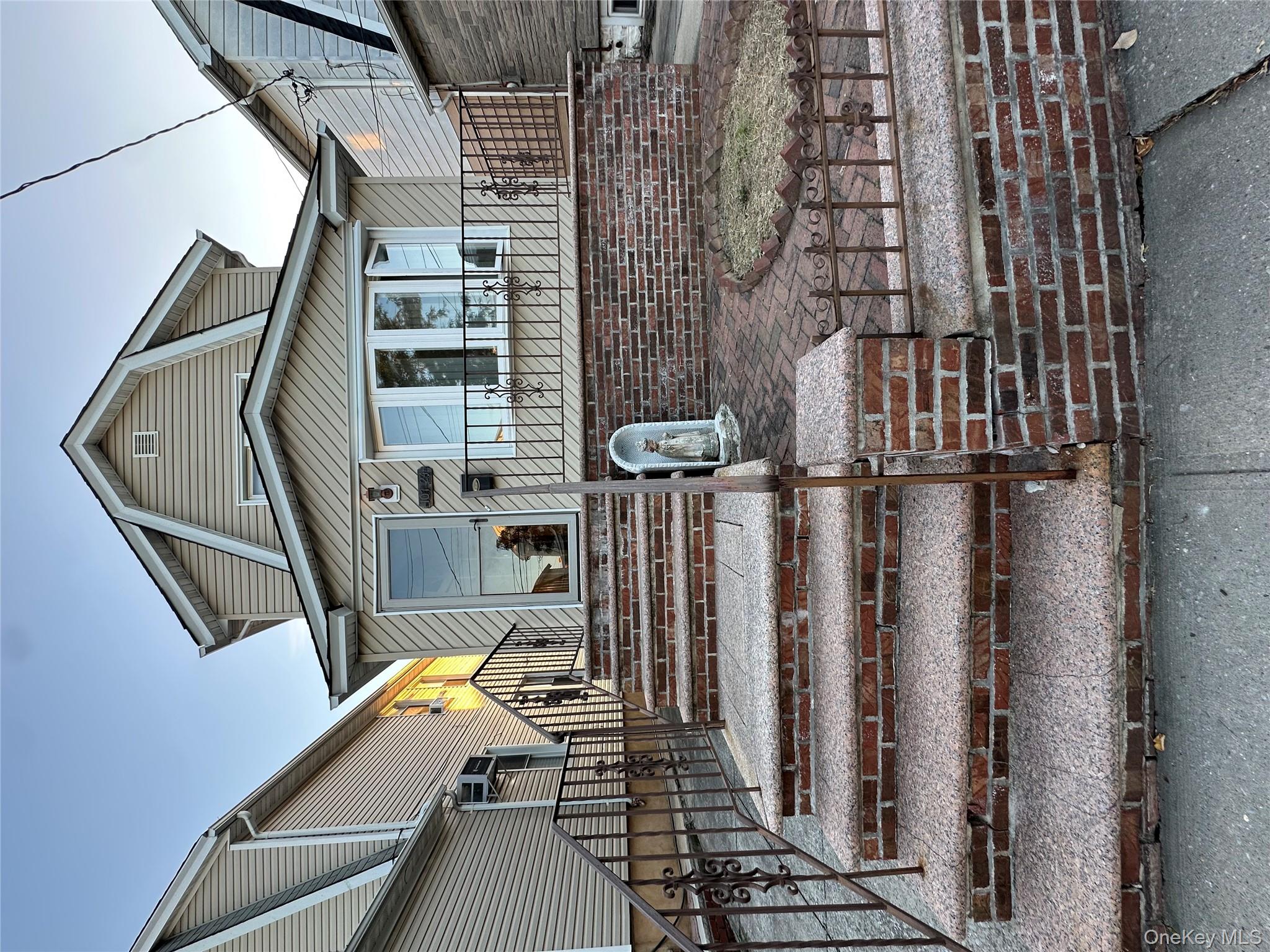 #1 photo, 10724 87th Street, 皇后区 奥松公园 Ozone Park , NY 11417