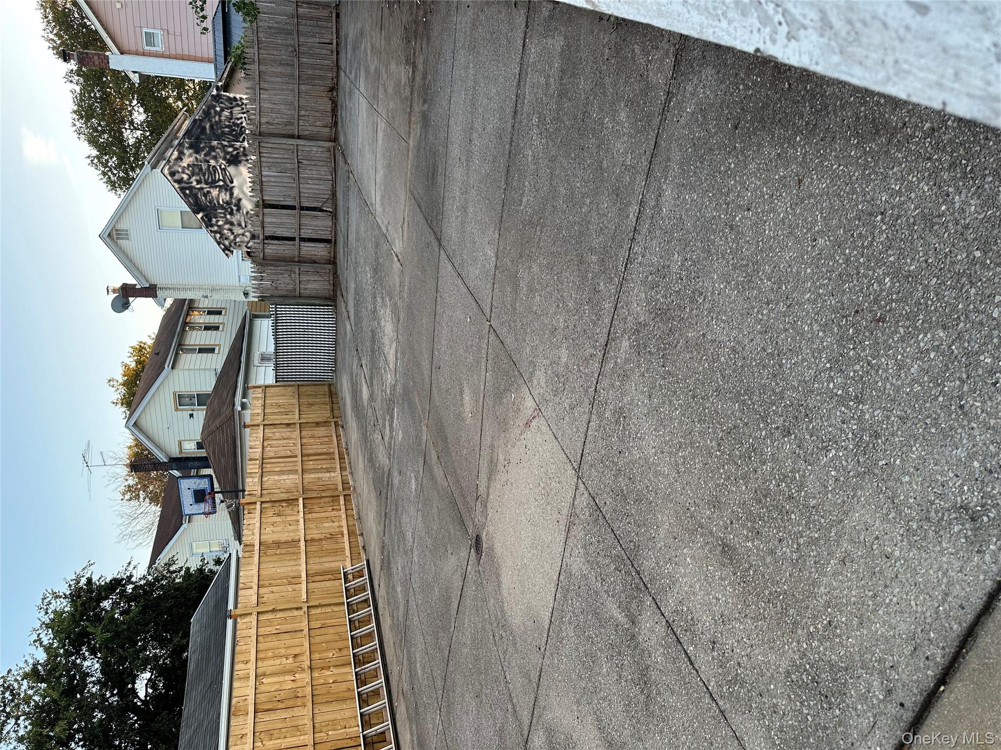 #13 photo, 10724 87th Street, 皇后区 奥松公园 Ozone Park , NY 11417