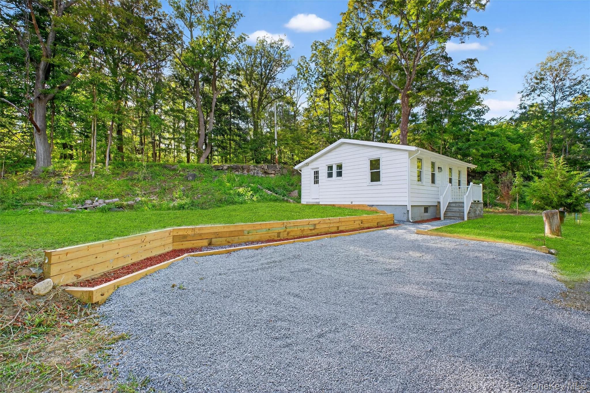 #3 photo, 2091 Maple Avenue, Cortlandt Manor , NY 10567