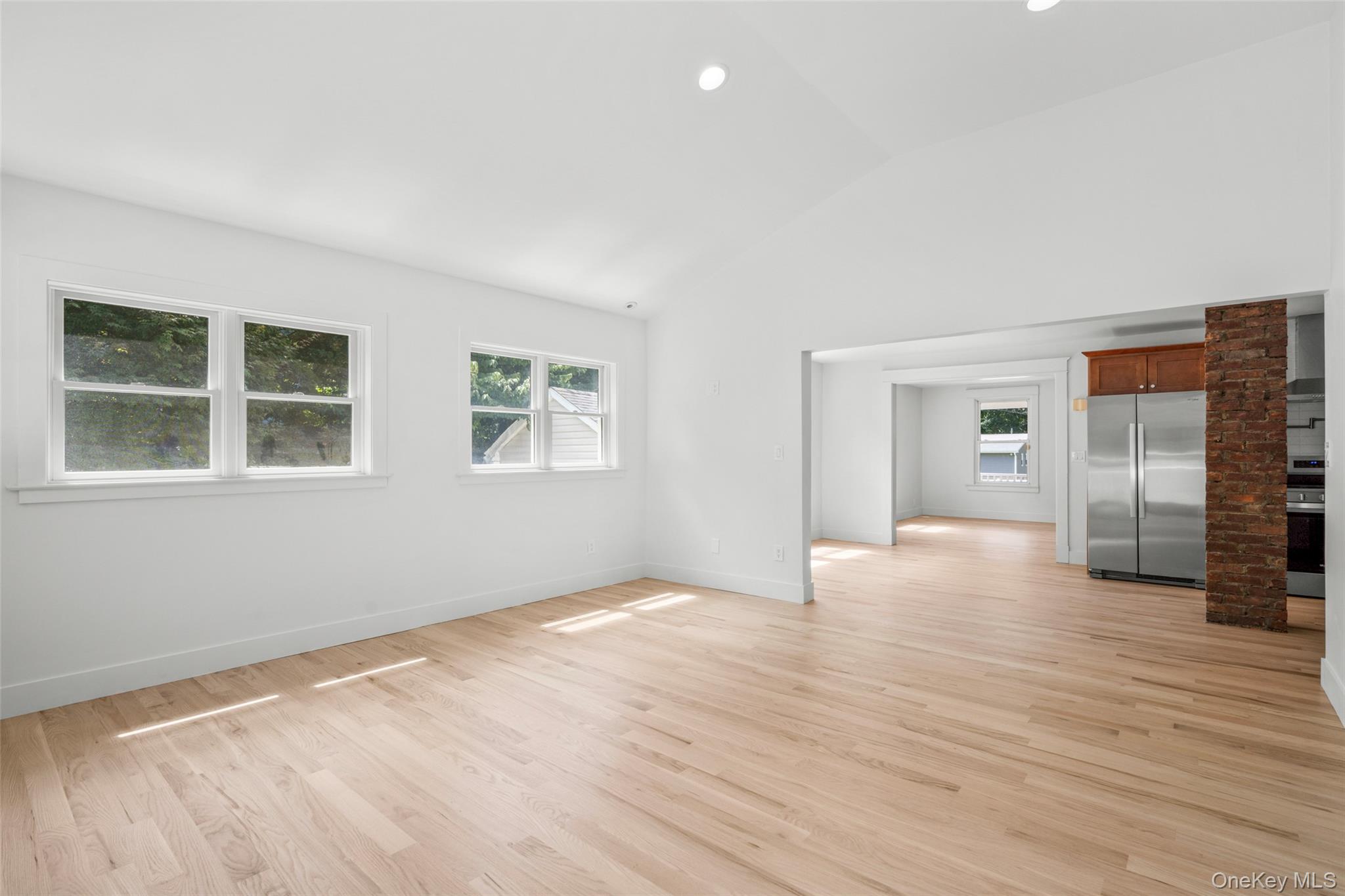 #10 photo, 324 Tuxedo Place, Hawthorne , NY 10532