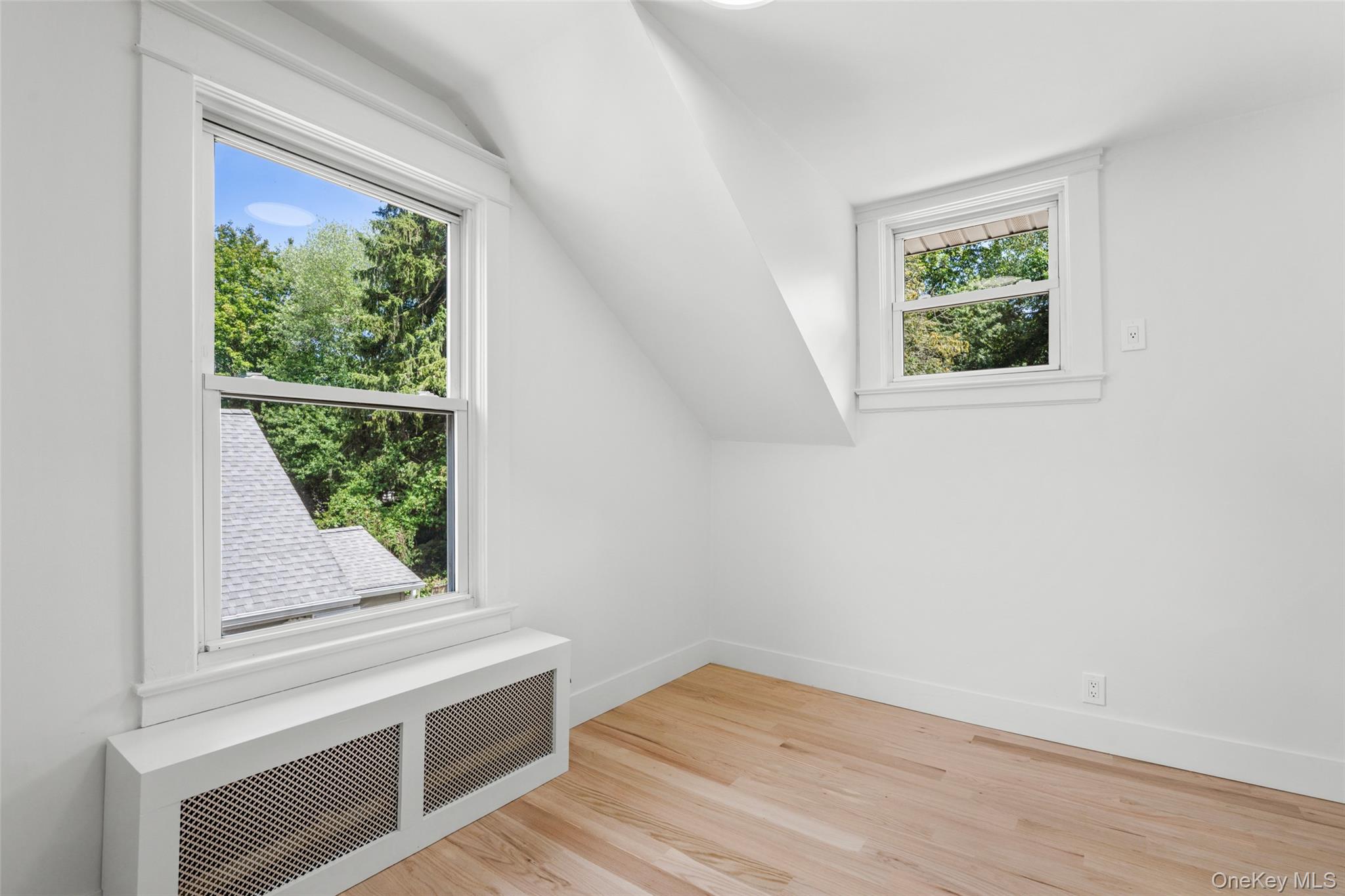 #15 photo, 324 Tuxedo Place, Hawthorne , NY 10532