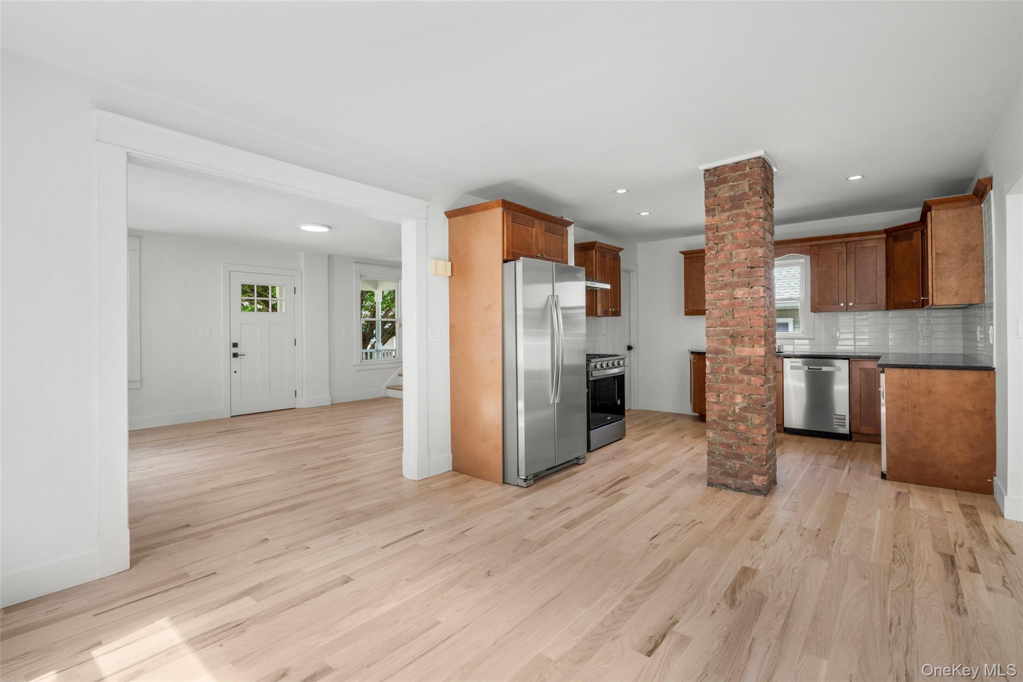 #7 photo, 324 Tuxedo Place, Hawthorne , NY 10532