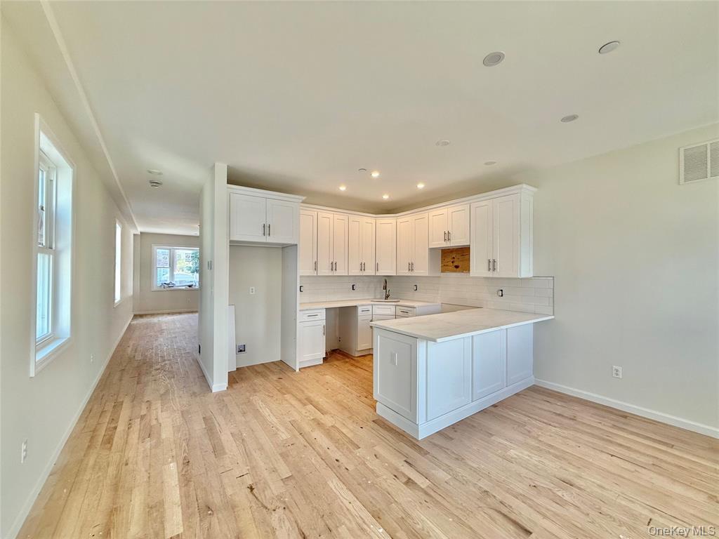 #3 photo, 3167 Ampere Avenue, ブロンクス区 Bronx , NY 10465