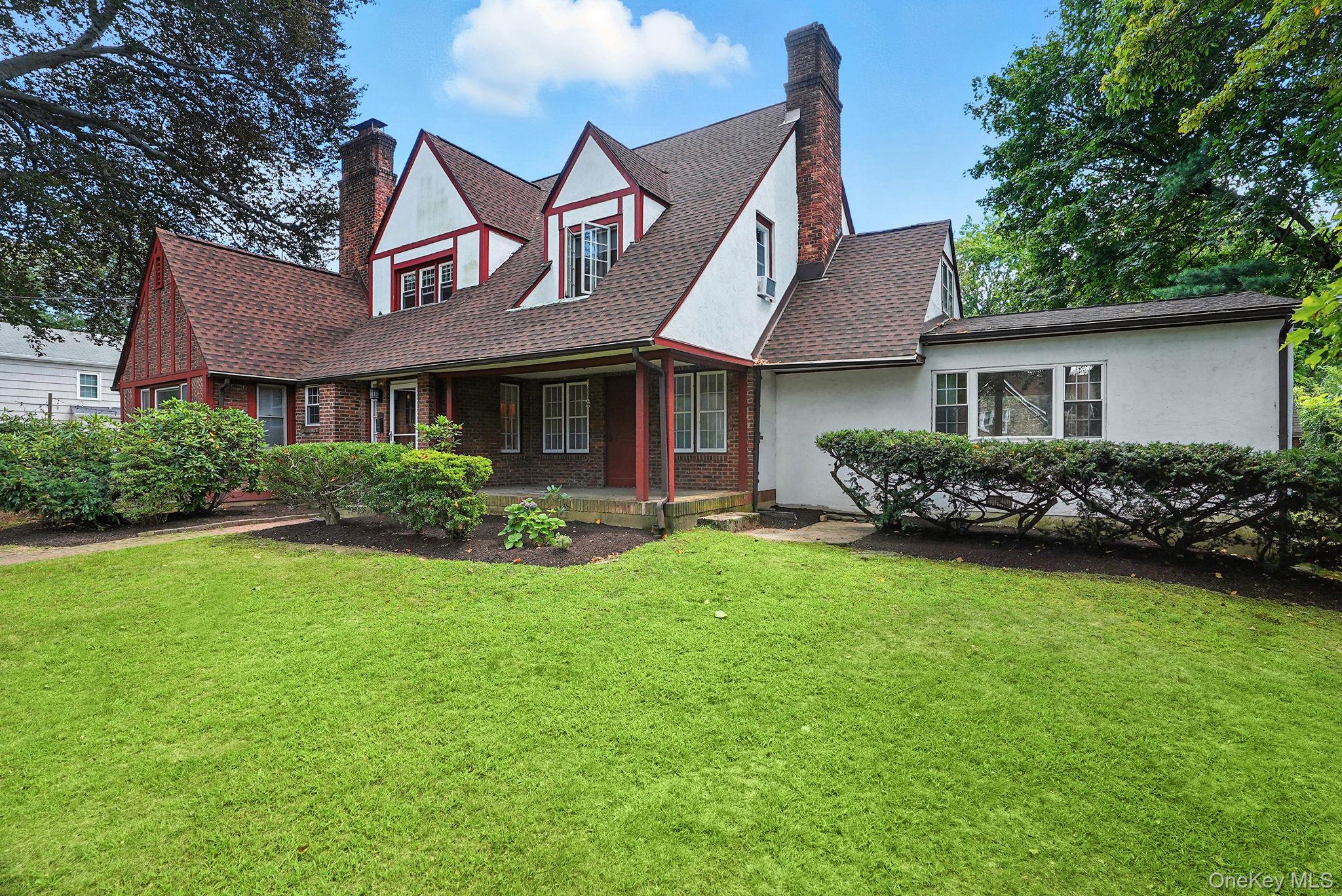 #4 photo, 11 Robinhood Road, White Plains , NY 10605