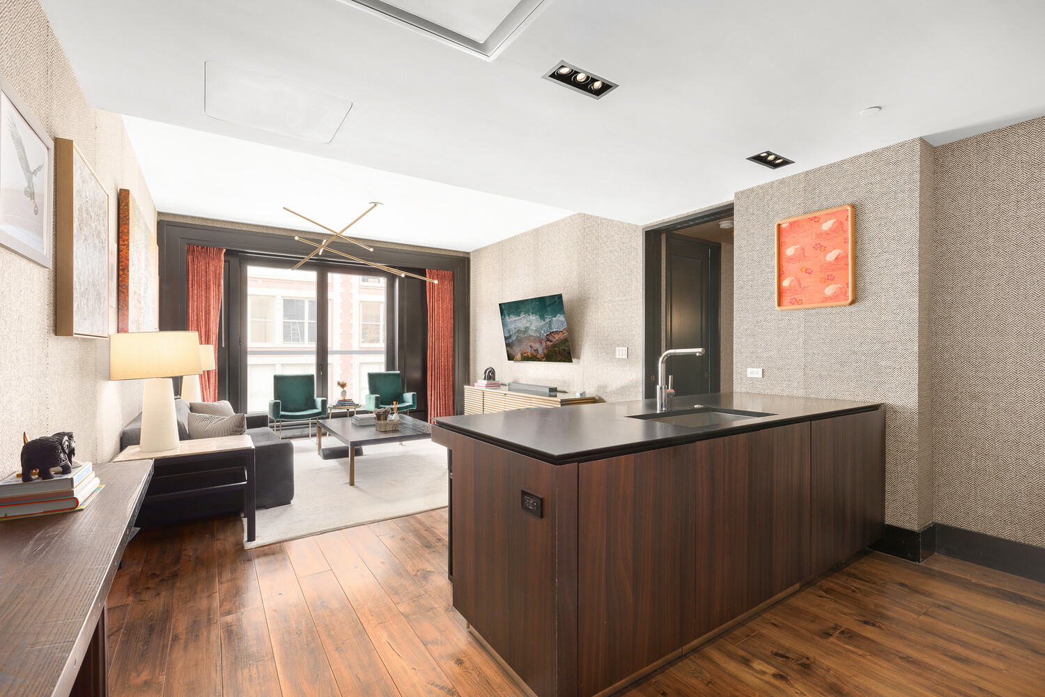 #1 photo, 155 W 18TH Street, मैनहटन Chelsea , NY 10011