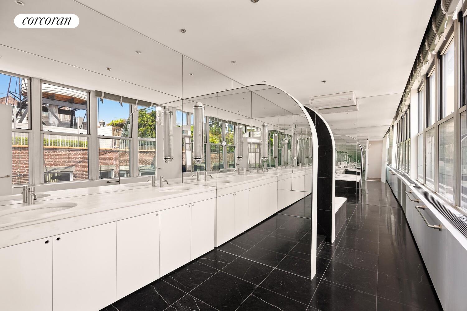 #18 photo, 421 W BROADWAY, マンハッタン SoHo , NY 10012