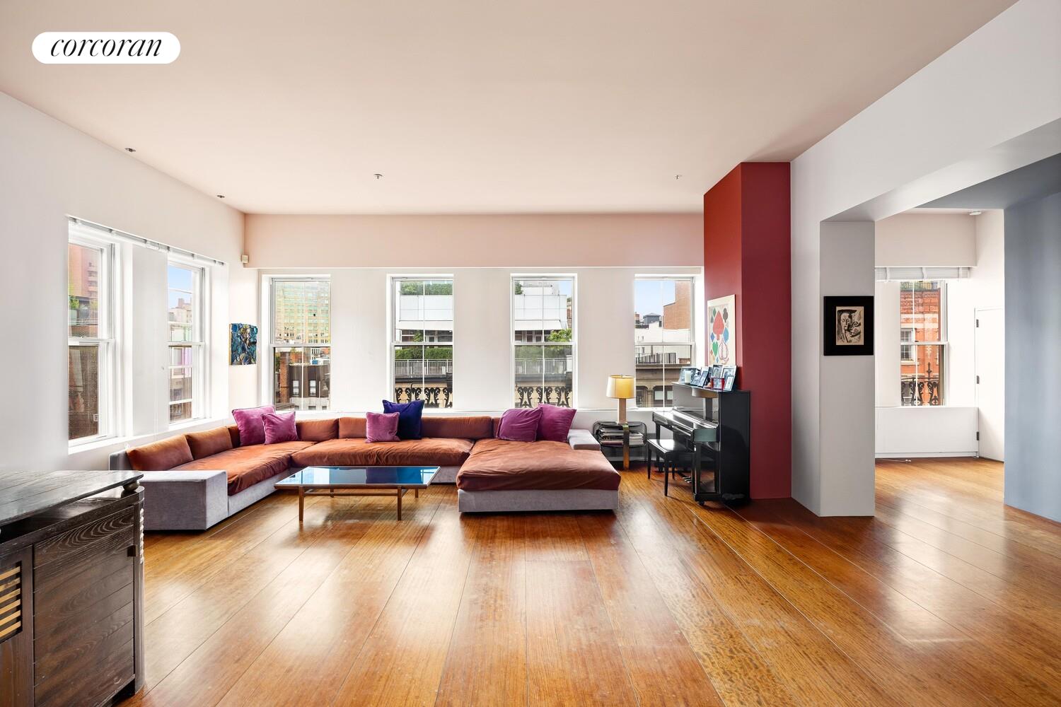 #7 photo, 421 W BROADWAY, マンハッタン SoHo , NY 10012