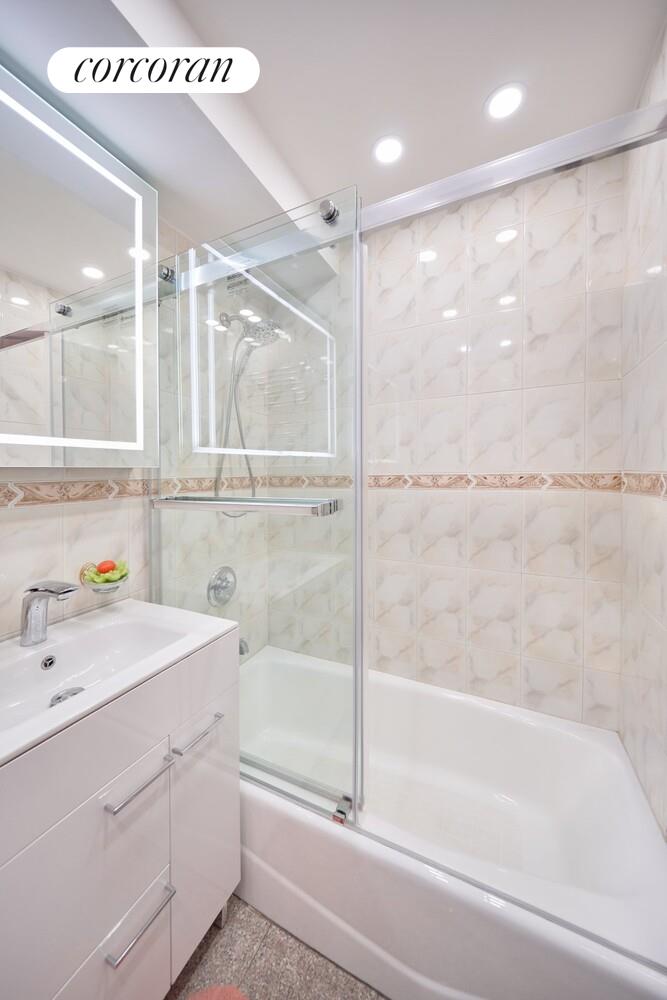 #9 photo, 1749 E 16TH Street, ブルックリン区 Homecrest , NY 11229