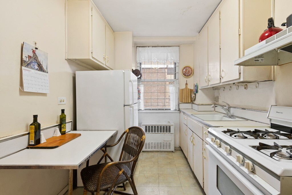#5 photo, 100 W 94TH Street, マンハッタン Upper West Side , NY 10025