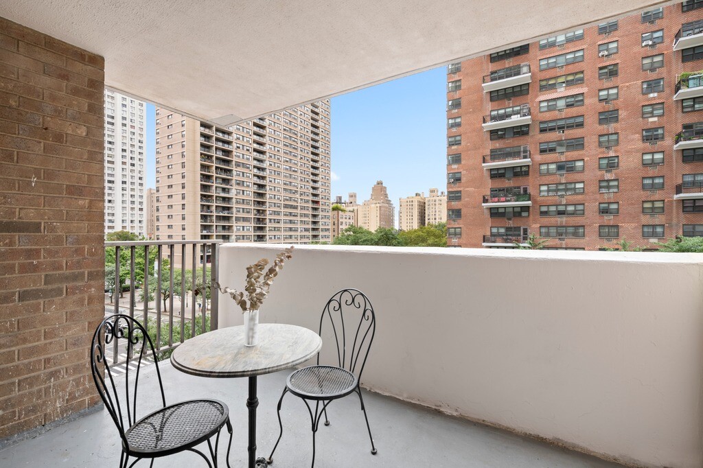 #7 photo, 100 W 94TH Street, マンハッタン Upper West Side , NY 10025