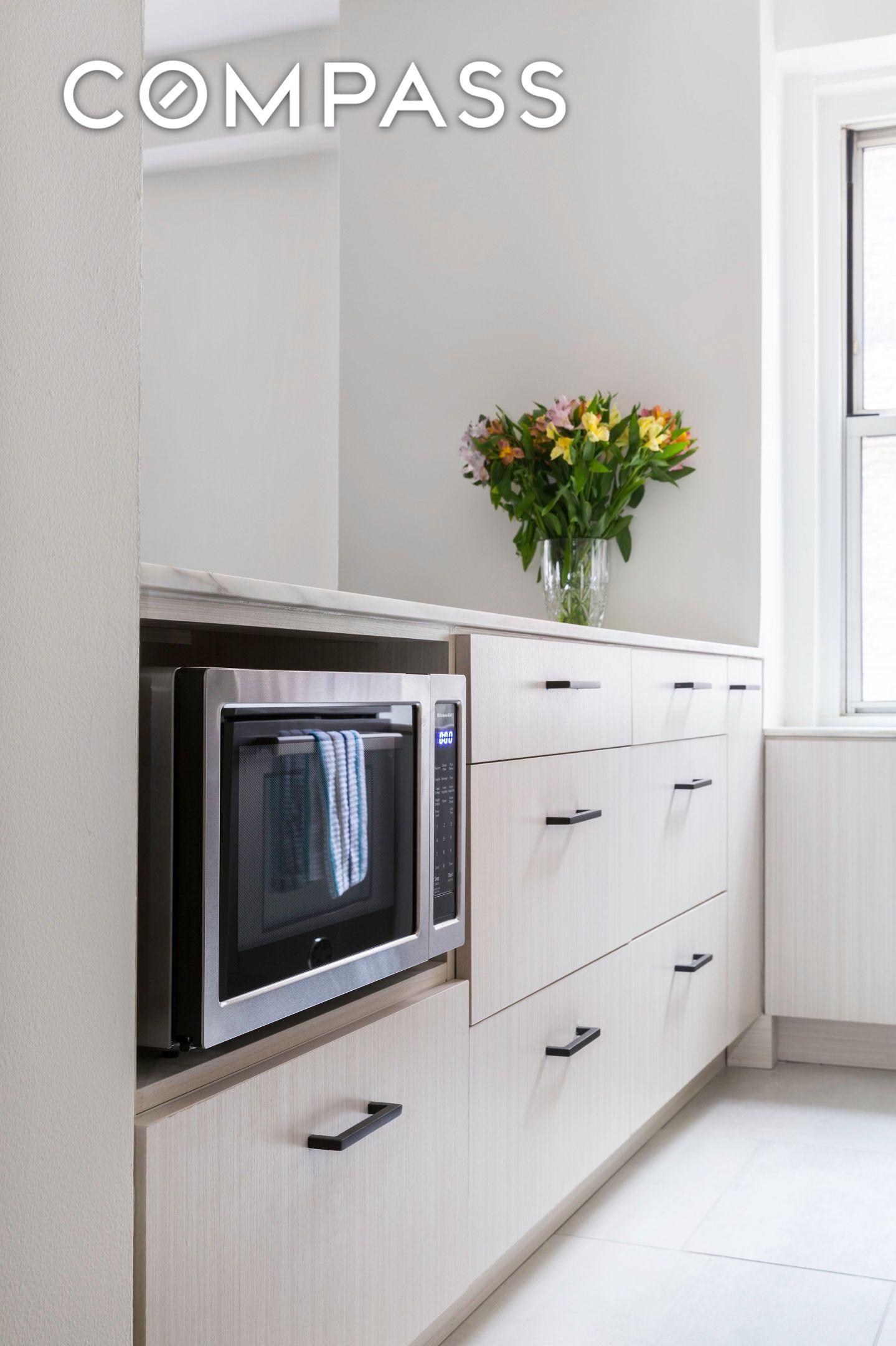 #8 photo, 79 W 12th Street, Greenwich Village , NY 10011