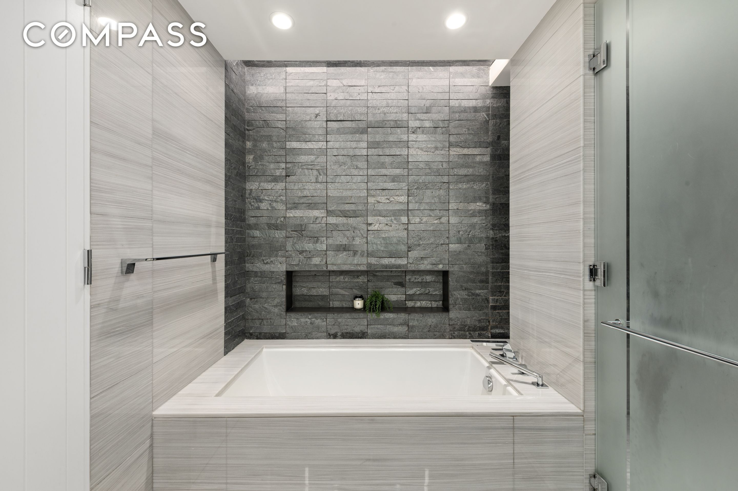 #15 photo, 70 Charlton Street, マンハッタン Hudson Square , NY 10014