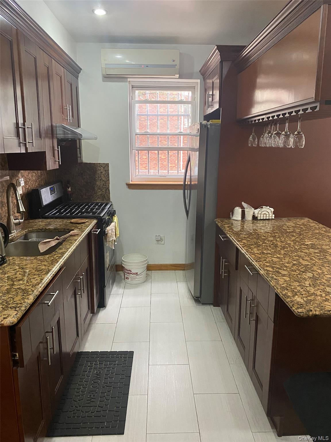 #6 photo, 48-19 67th Street, クイーンズ区 Woodside , NY 11377