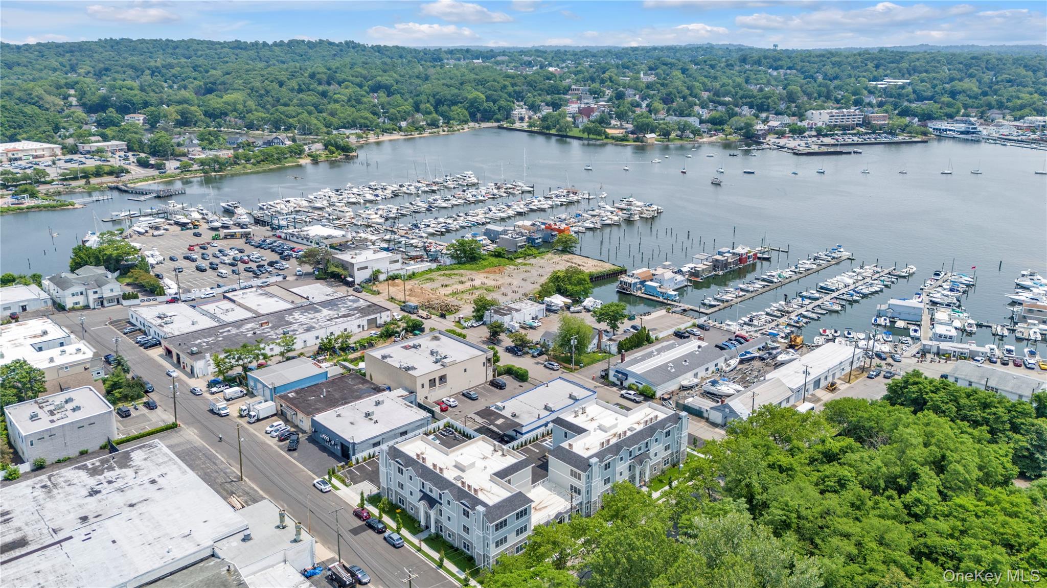 #19 photo, 20 Secatoag Ave, Port Washington , NY 11050