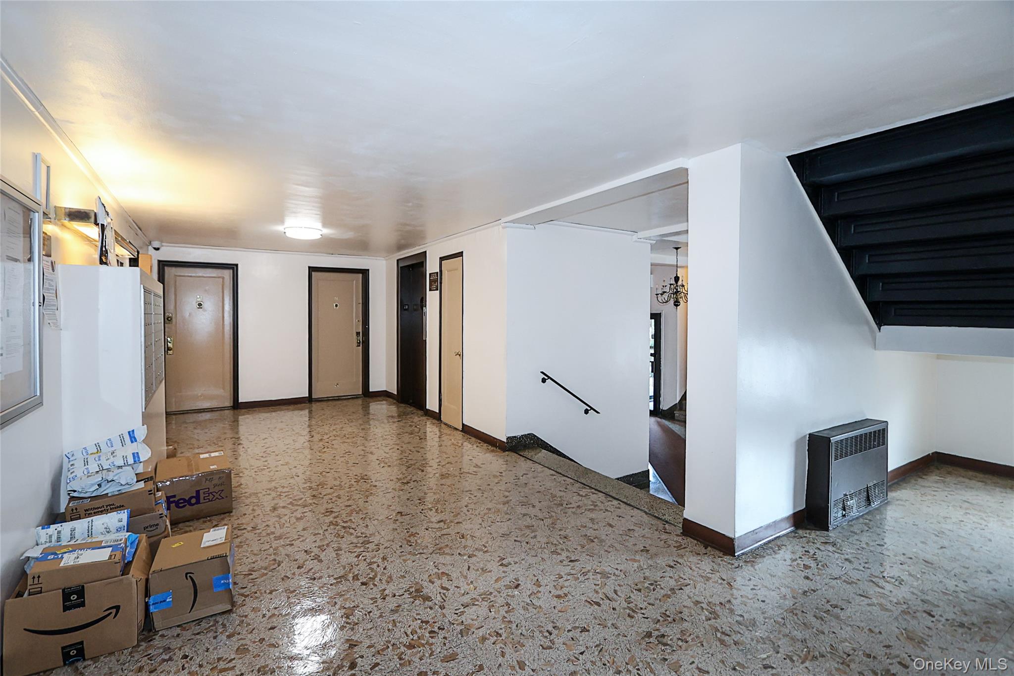 #20 photo, 147-10 84th Road, クイーンズ区 Briarwood , NY 11435