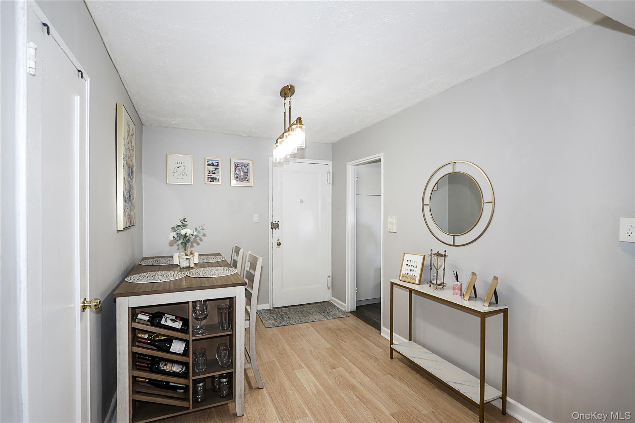 #6 photo, 147-10 84th Road, クイーンズ区 Briarwood , NY 11435