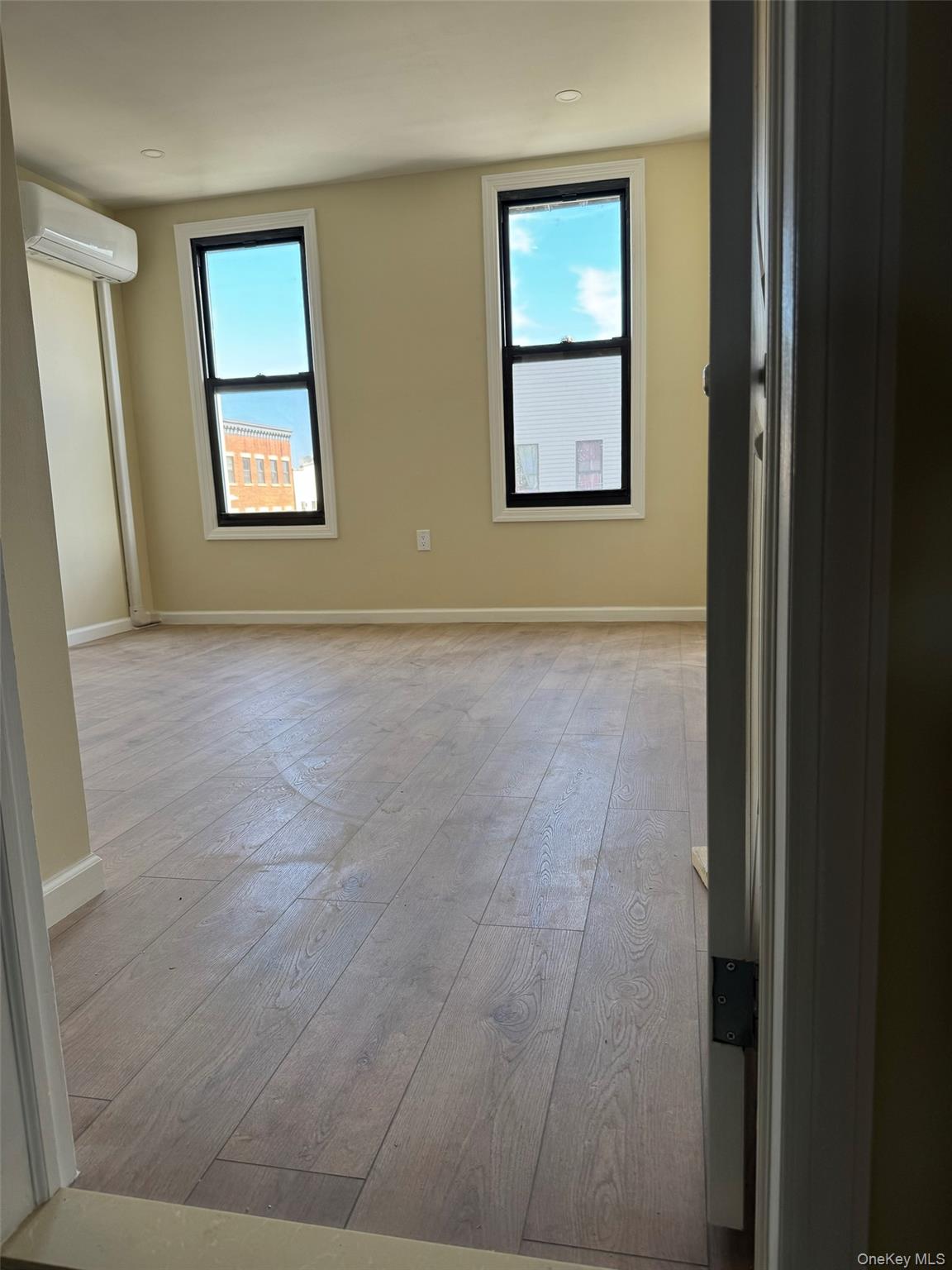 #5 photo, 224-23 57th Avenue, クイーンズ区 Oakland Gardens , NY 11364