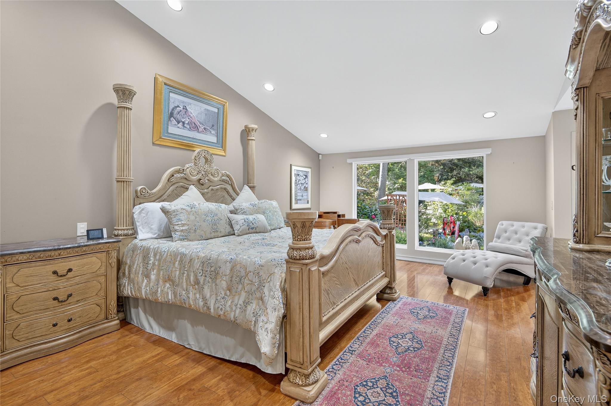 #13 photo, 18 Roundtree Drive, サフォーク郡 Melville , NY 11747