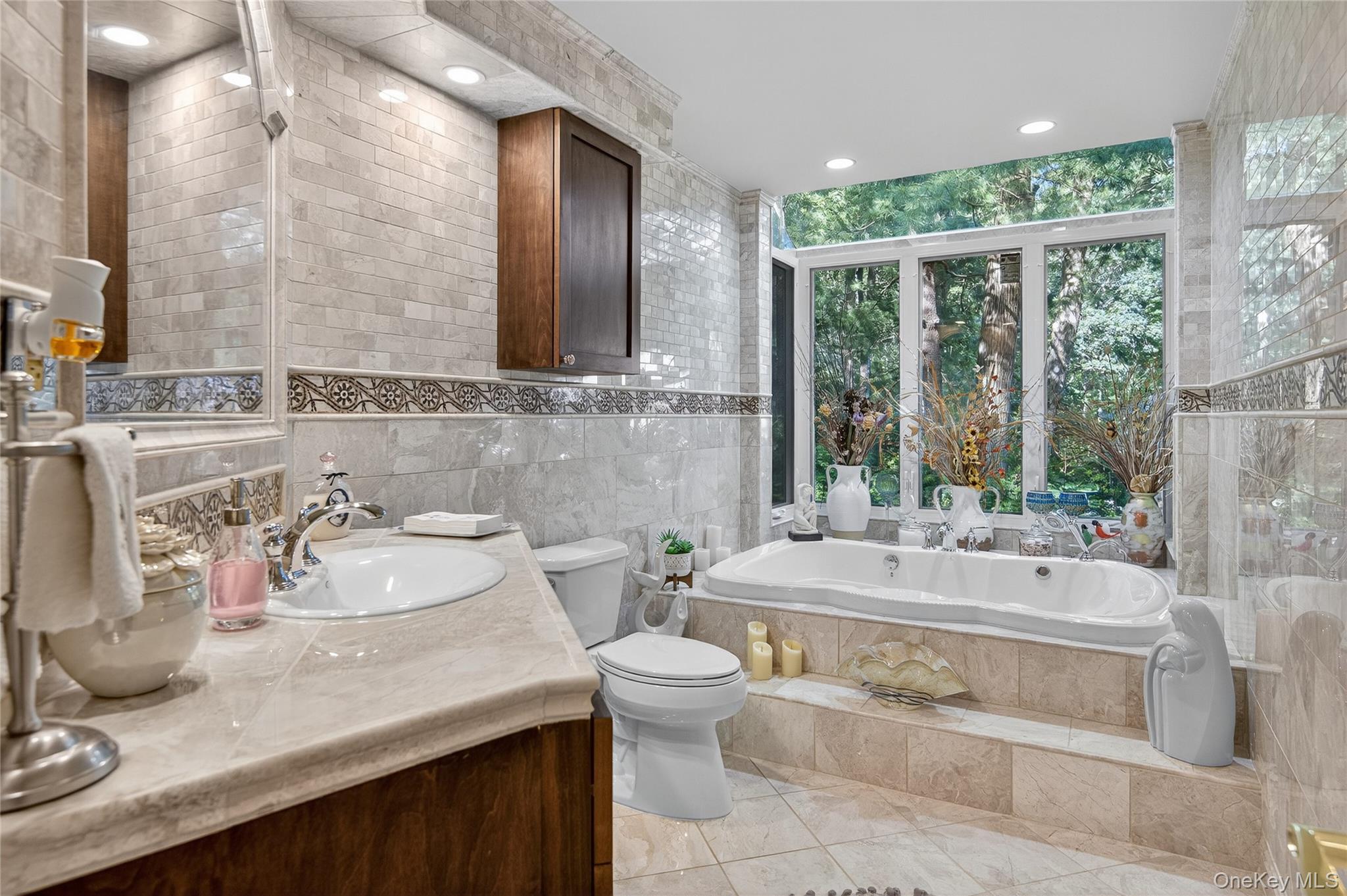 #17 photo, 18 Roundtree Drive, サフォーク郡 Melville , NY 11747