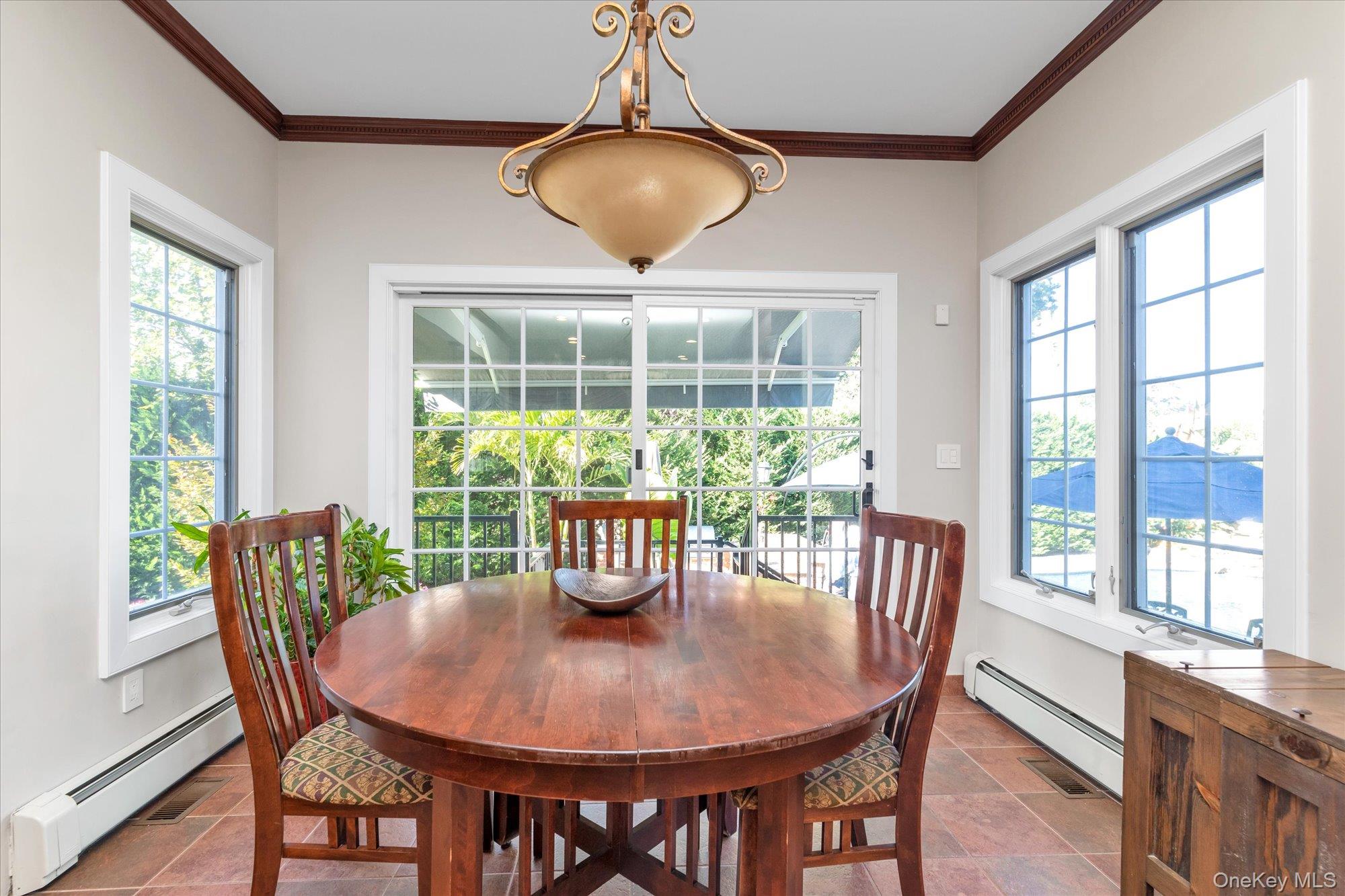 #10 photo, 639 Boelsen Drive, ナッソー郡 Westbury , NY 11590