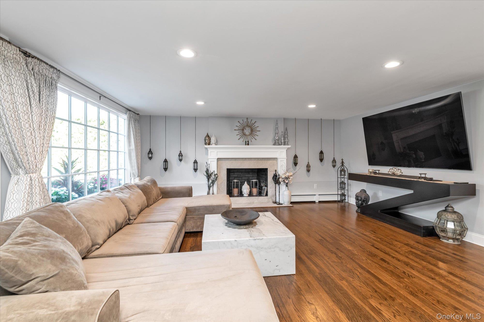 #11 photo, 639 Boelsen Drive, ナッソー郡 Westbury , NY 11590