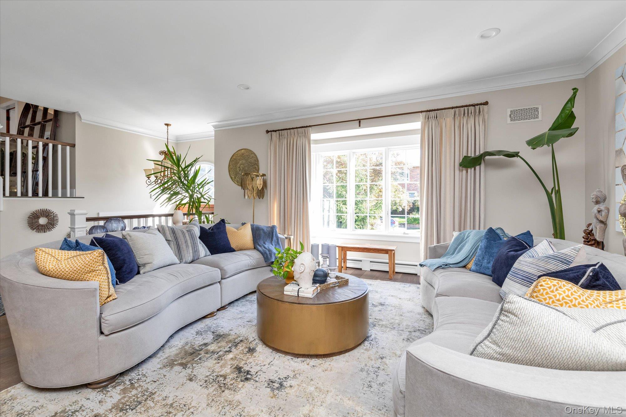 #2 photo, 639 Boelsen Drive, ナッソー郡 Westbury , NY 11590