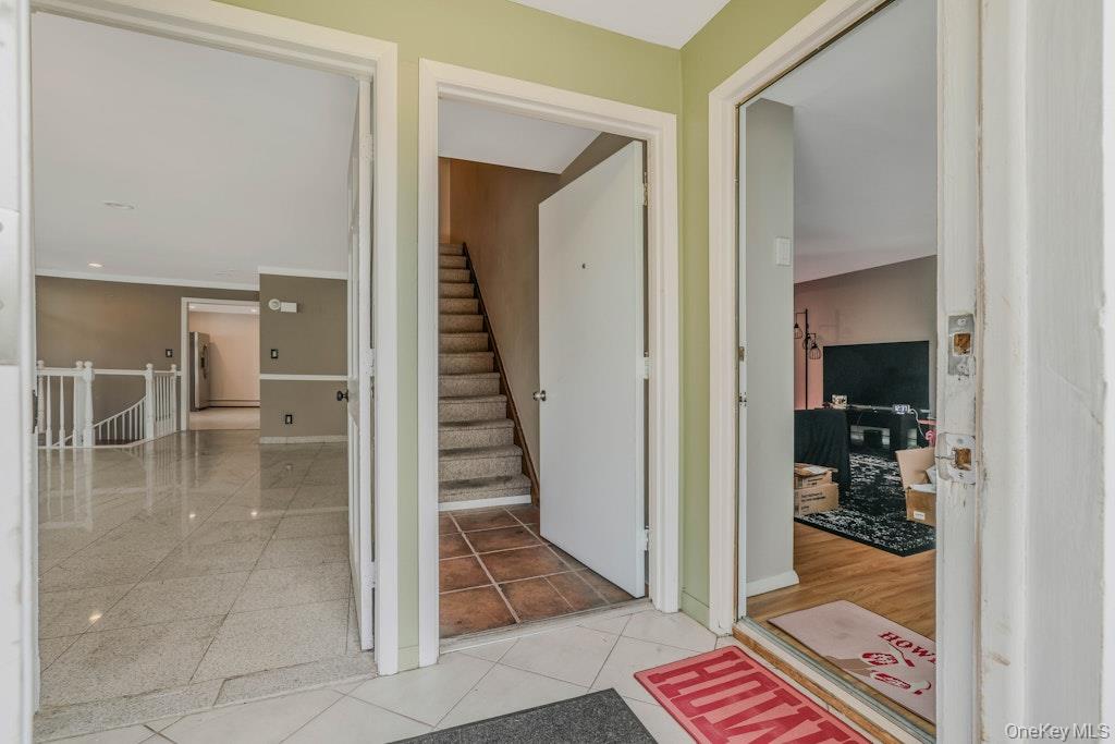 #7 photo, 225 Rushmore Avenue, Carle Place , NY 11514