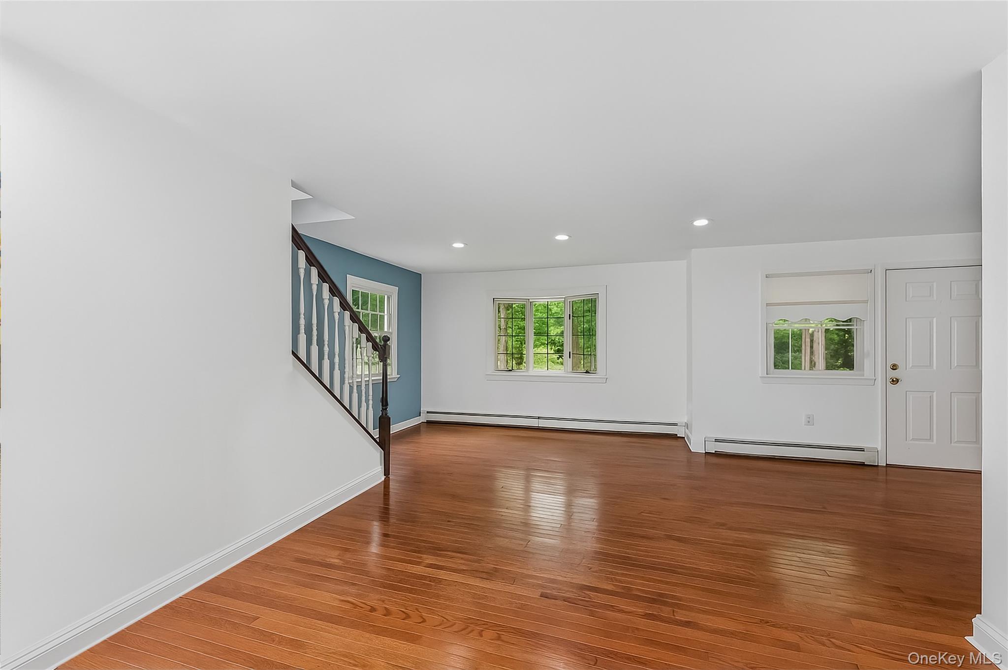 #5 photo, 18 Shirley Street, サフォーク郡 Center Moriches , NY 11934