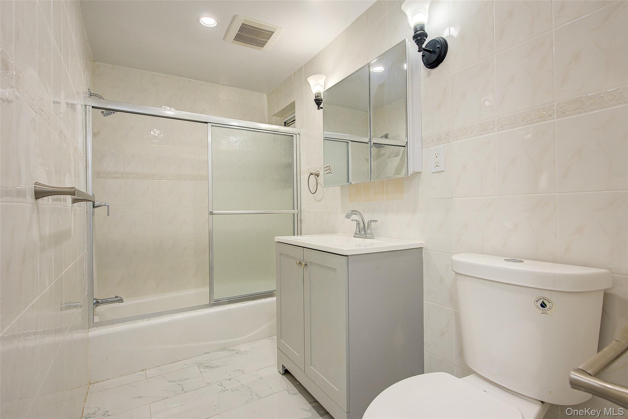 #18 photo, 95-15 84 Street, クイーンズ区 Ozone Park , NY 11416