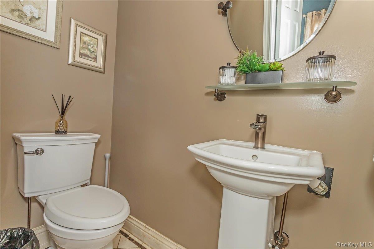 #14 photo, 922 N 1st Street, ナッソー郡 New Hyde Park , NY 11040