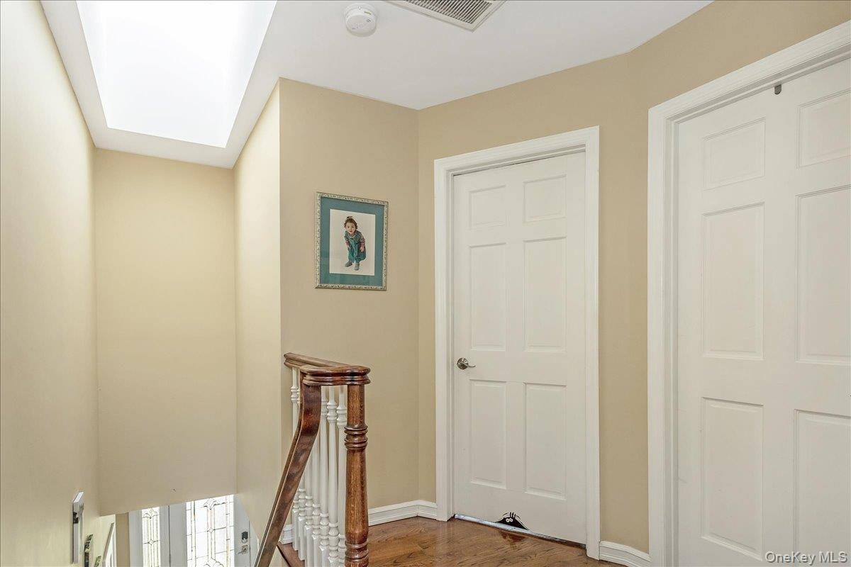 #15 photo, 922 N 1st Street, ナッソー郡 New Hyde Park , NY 11040