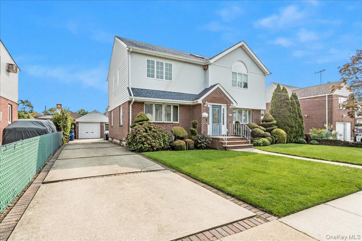 #2 photo, 922 N 1st Street, ナッソー郡 New Hyde Park , NY 11040