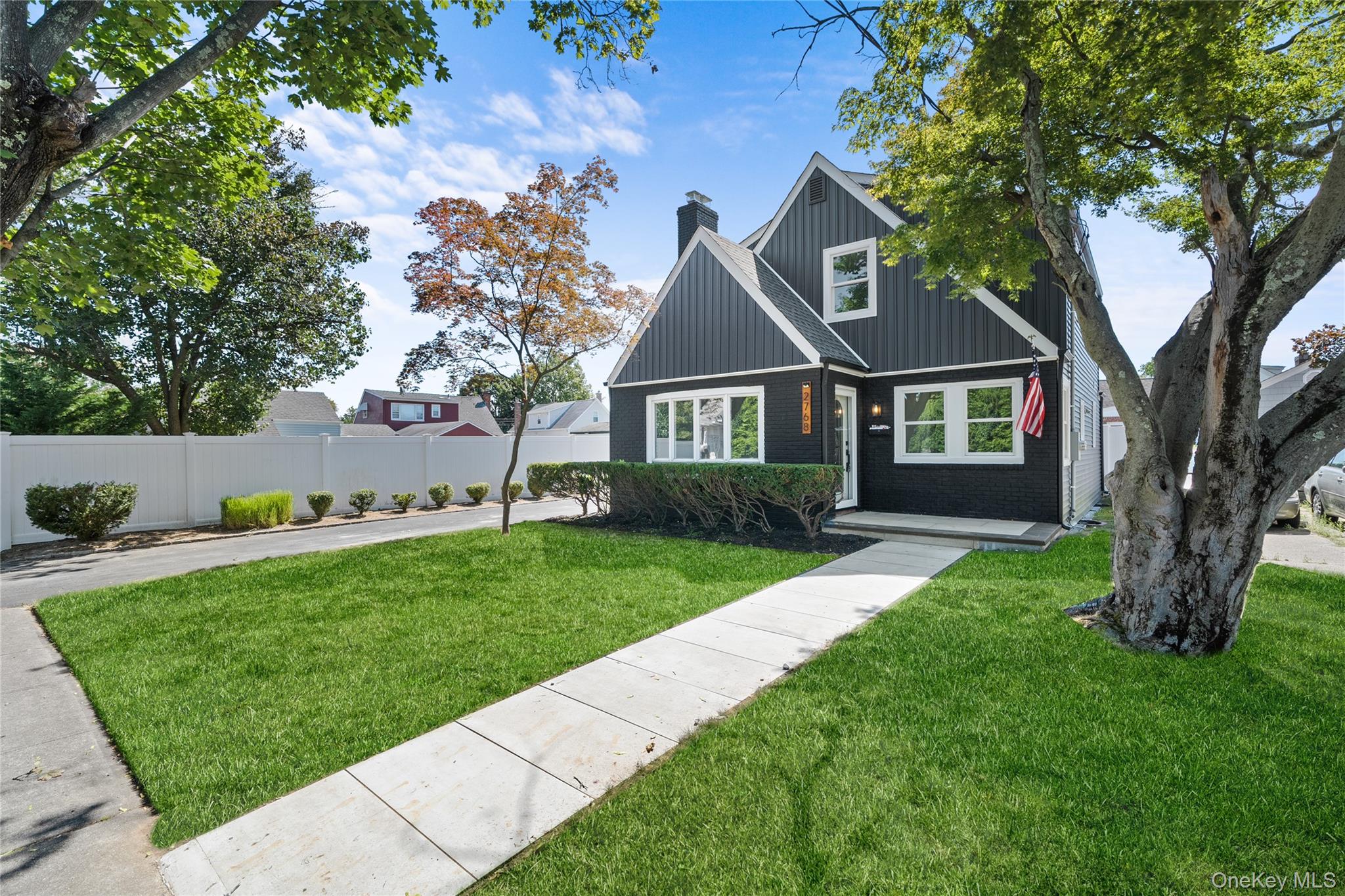 #1 photo, 2768 Wallace Avenue, नासाउ काउंटी North Bellmore , NY 11710