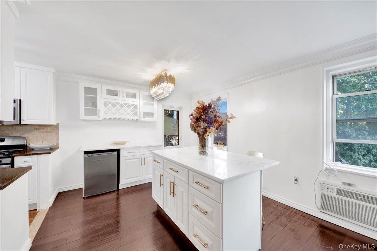 #13 photo, 1 Balint Drive, Yonkers , NY 10710