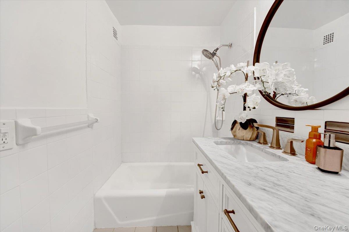 #16 photo, 1 Balint Drive, Yonkers , NY 10710