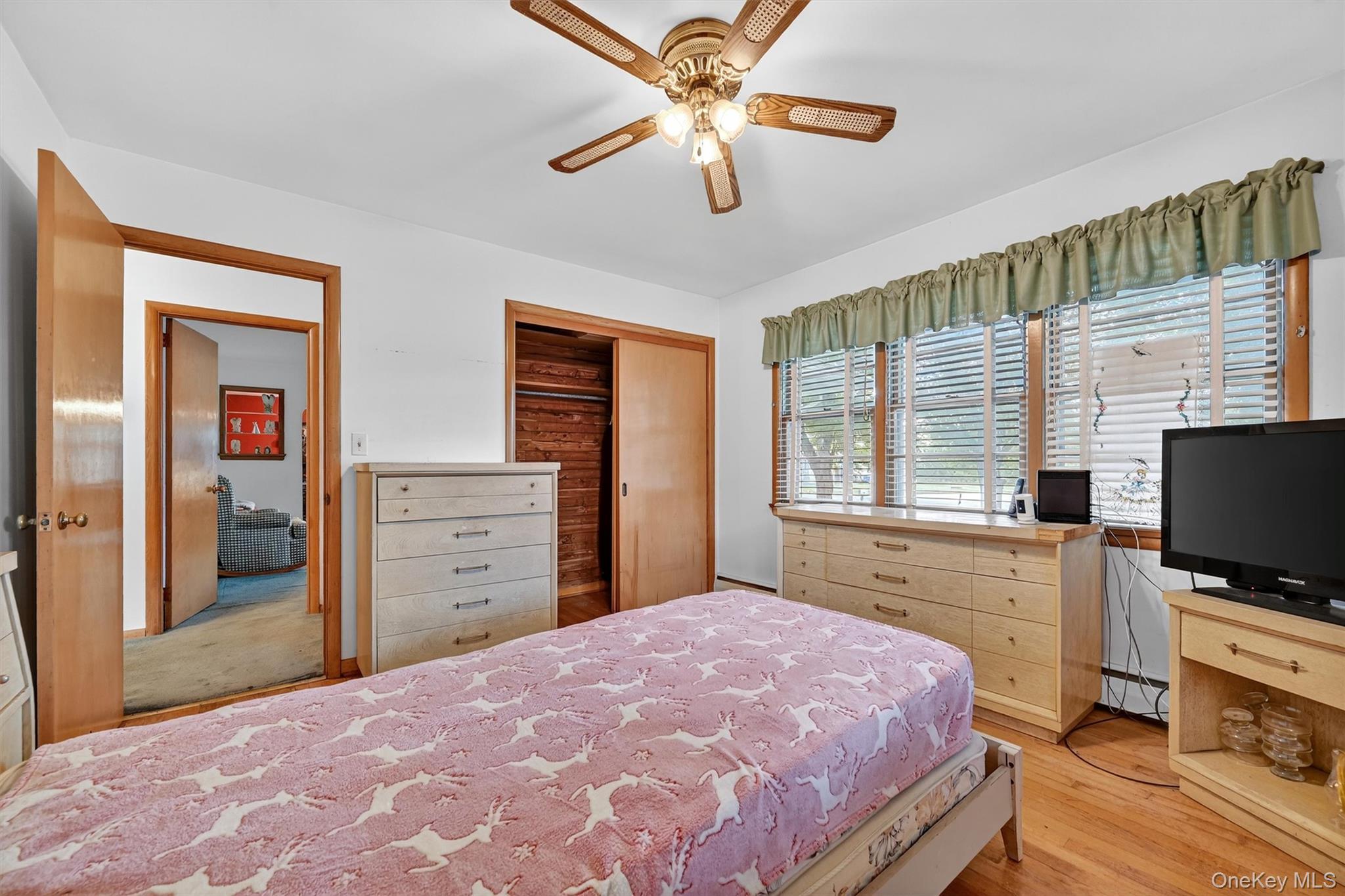 #20 photo, 145 S Main Street, Florida , NY 10921