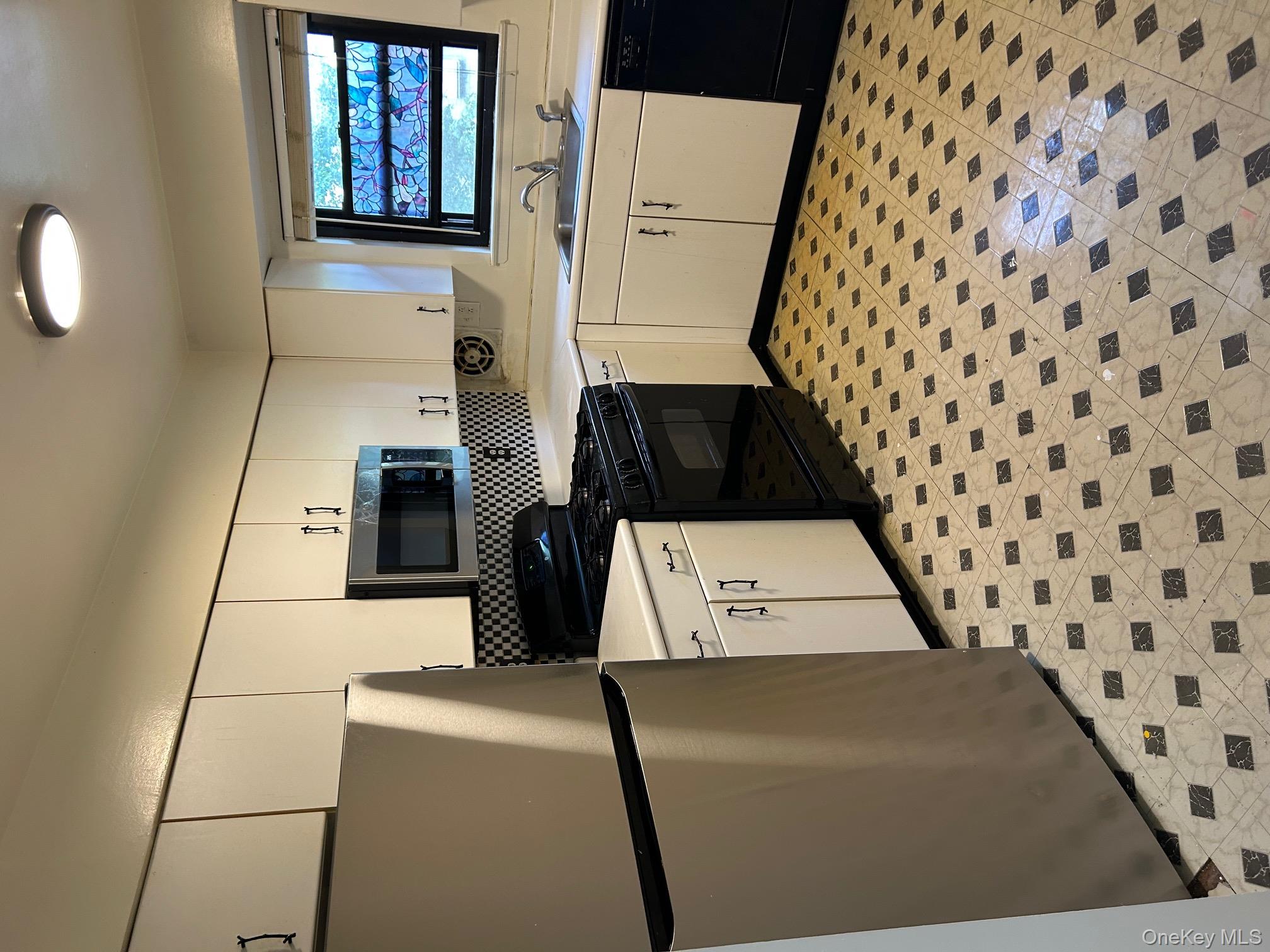 #5 photo, 220 Sneden Place, Spring Valley , NY 10977