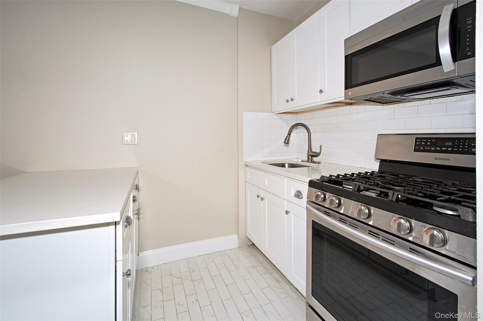 #8 photo, 312 Main Street, White Plains , NY 10601