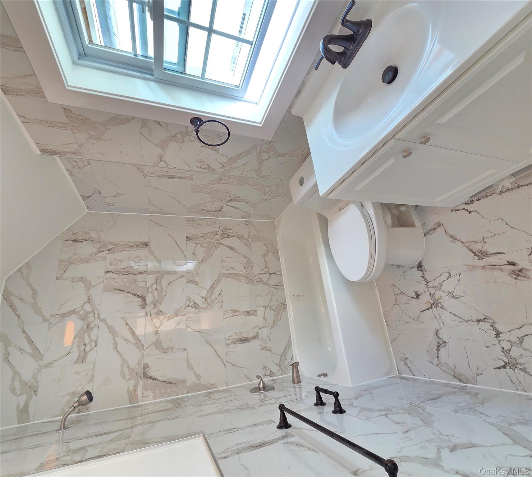 #6 photo, 194-29 112th Avenue, クイーンズ区 Saint Albans , NY 11412