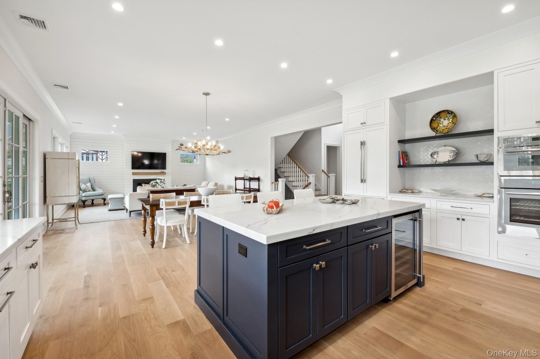 #4 photo, 165 Oneck Lane, サフォーク郡 Westhampton Beach , NY 11978