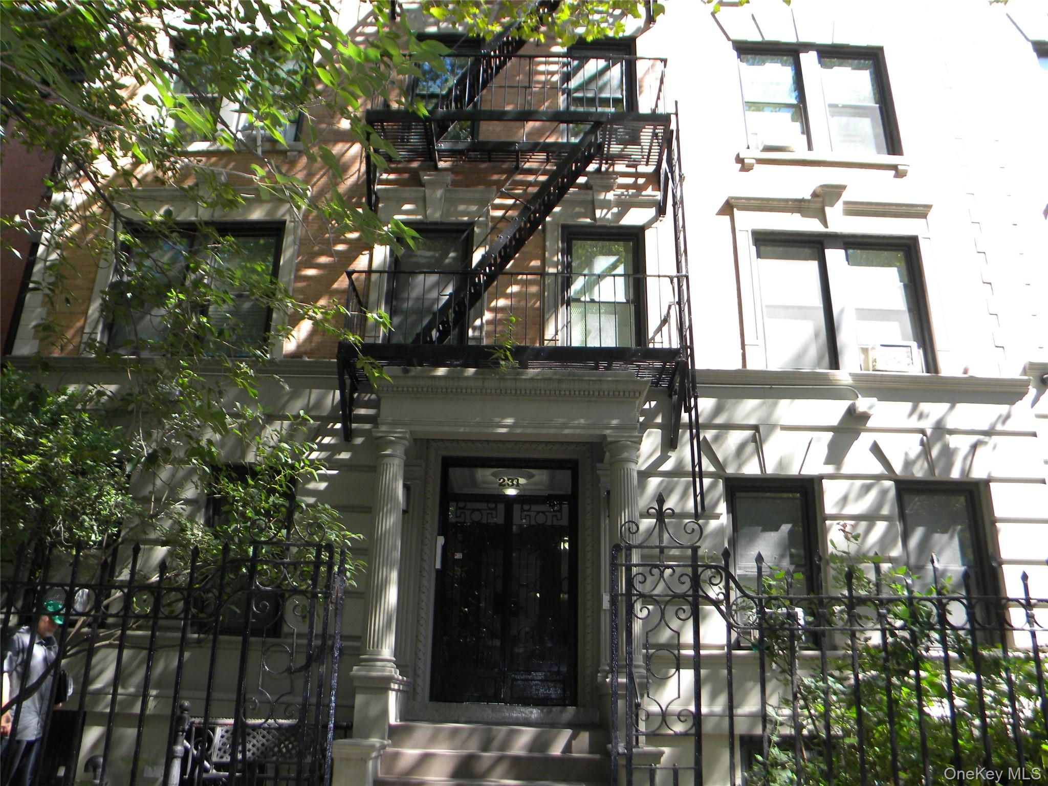 #1 photo, 231 Park Place, ブルックリン区 Brooklyn , NY 11238