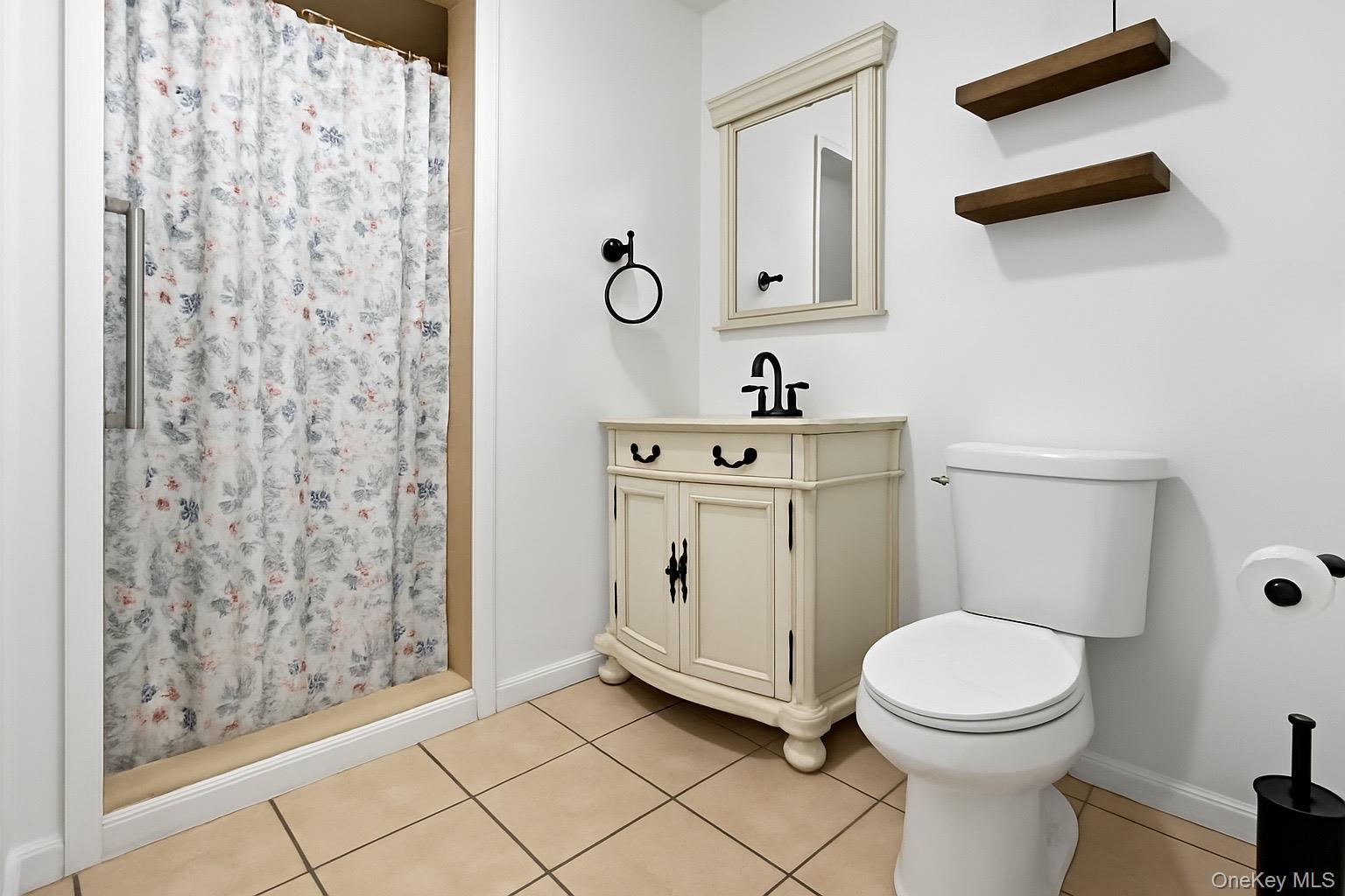 #15 photo, 86 Riddle Street, サフォーク郡 Brentwood , NY 11717