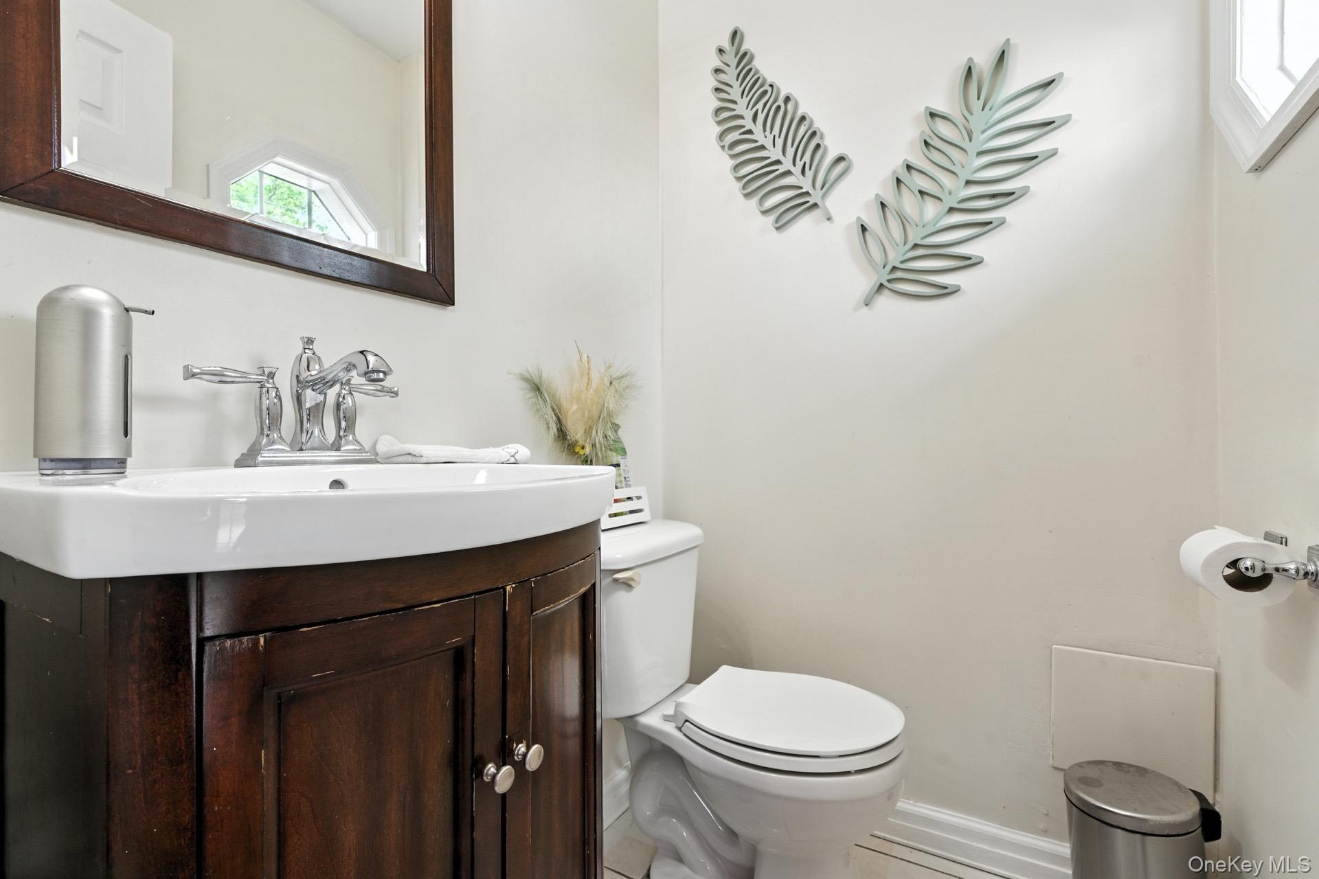 #17 photo, 86 Riddle Street, サフォーク郡 Brentwood , NY 11717