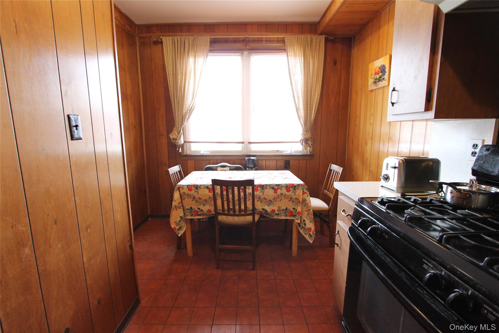 #10 photo, 63-61 77th Street, クイーンズ区 Middle Village , NY 11379