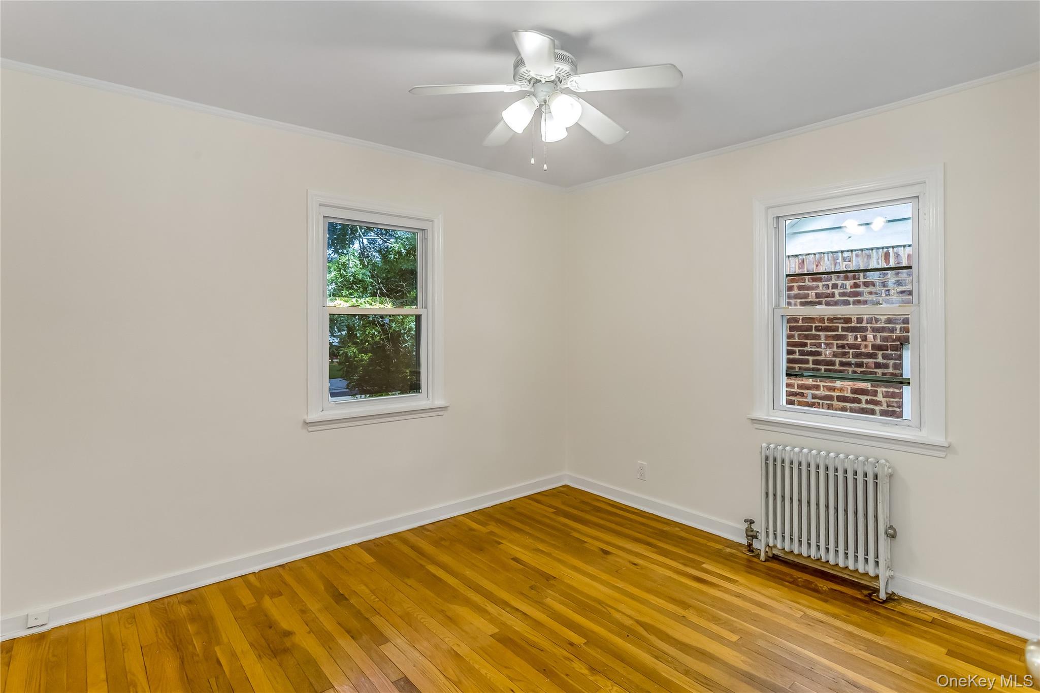 #12 photo, 136 N 1st Street, ナッソー郡 New Hyde Park , NY 11040