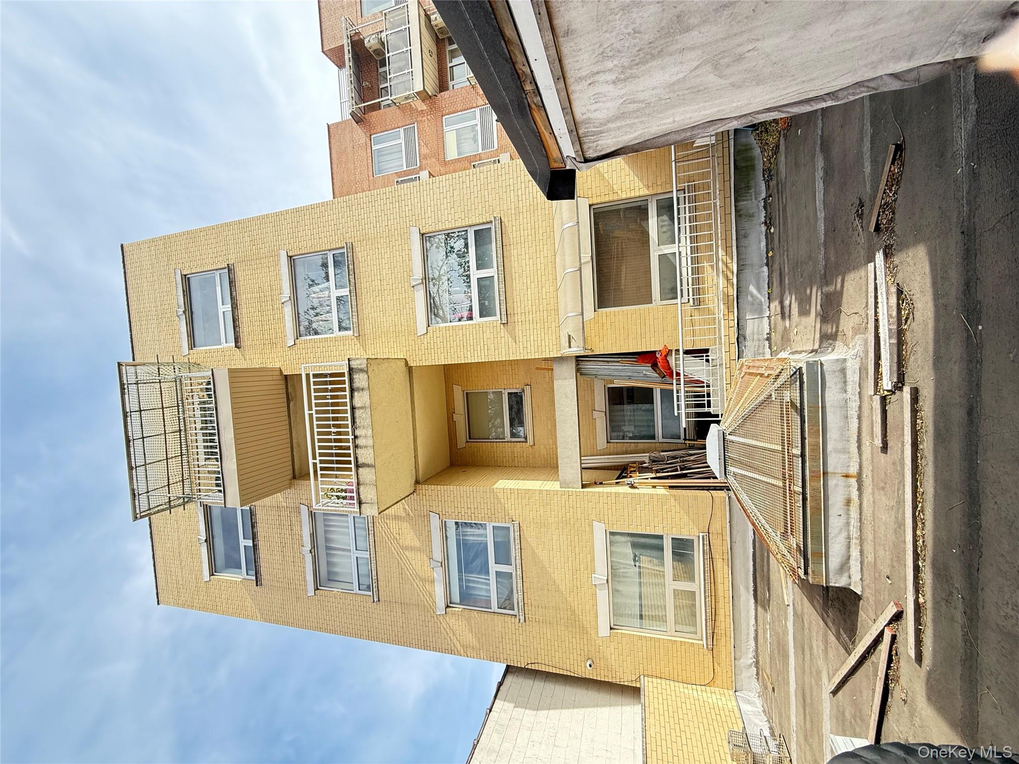 #12 photo, 32-16 137 Street, 法拉盛 Flushing , NY 11354