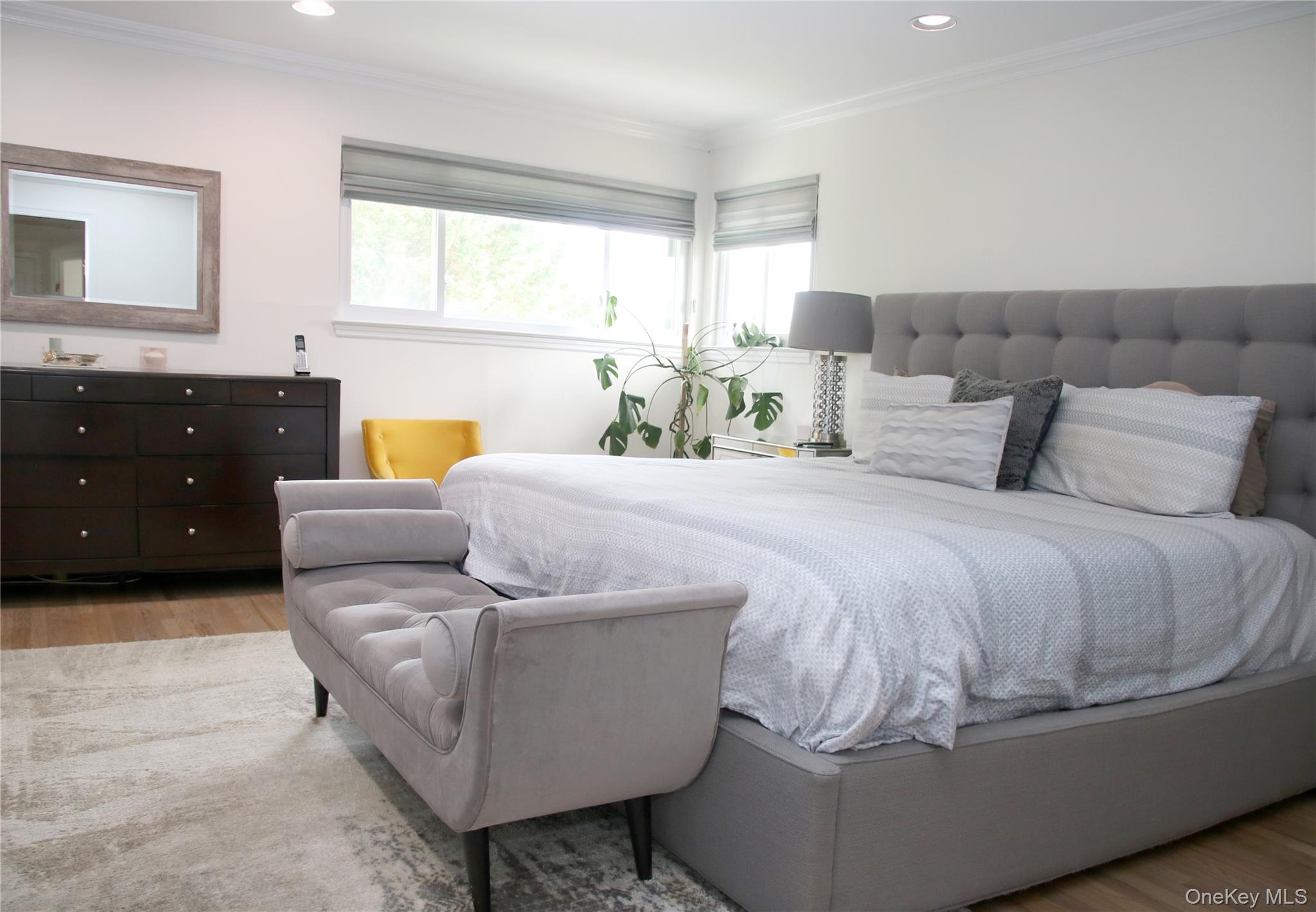 #13 photo, 1944 Lowell Lane, Merrick , NY 11566