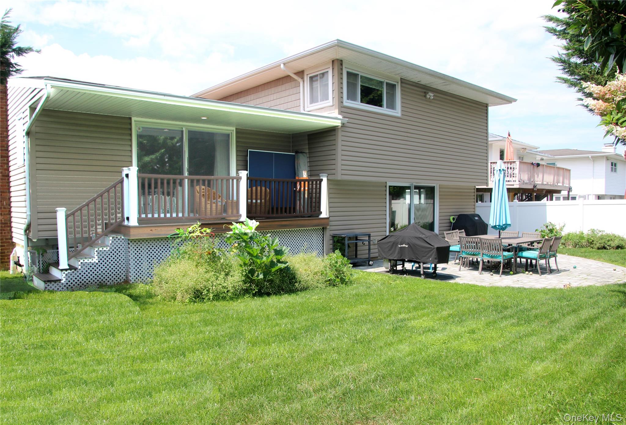 #3 photo, 1944 Lowell Lane, Merrick , NY 11566