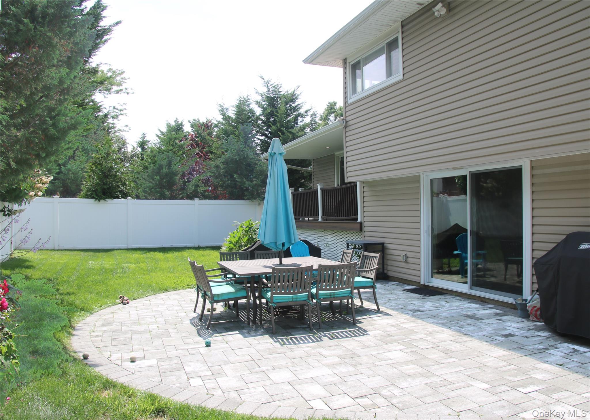 #4 photo, 1944 Lowell Lane, Merrick , NY 11566