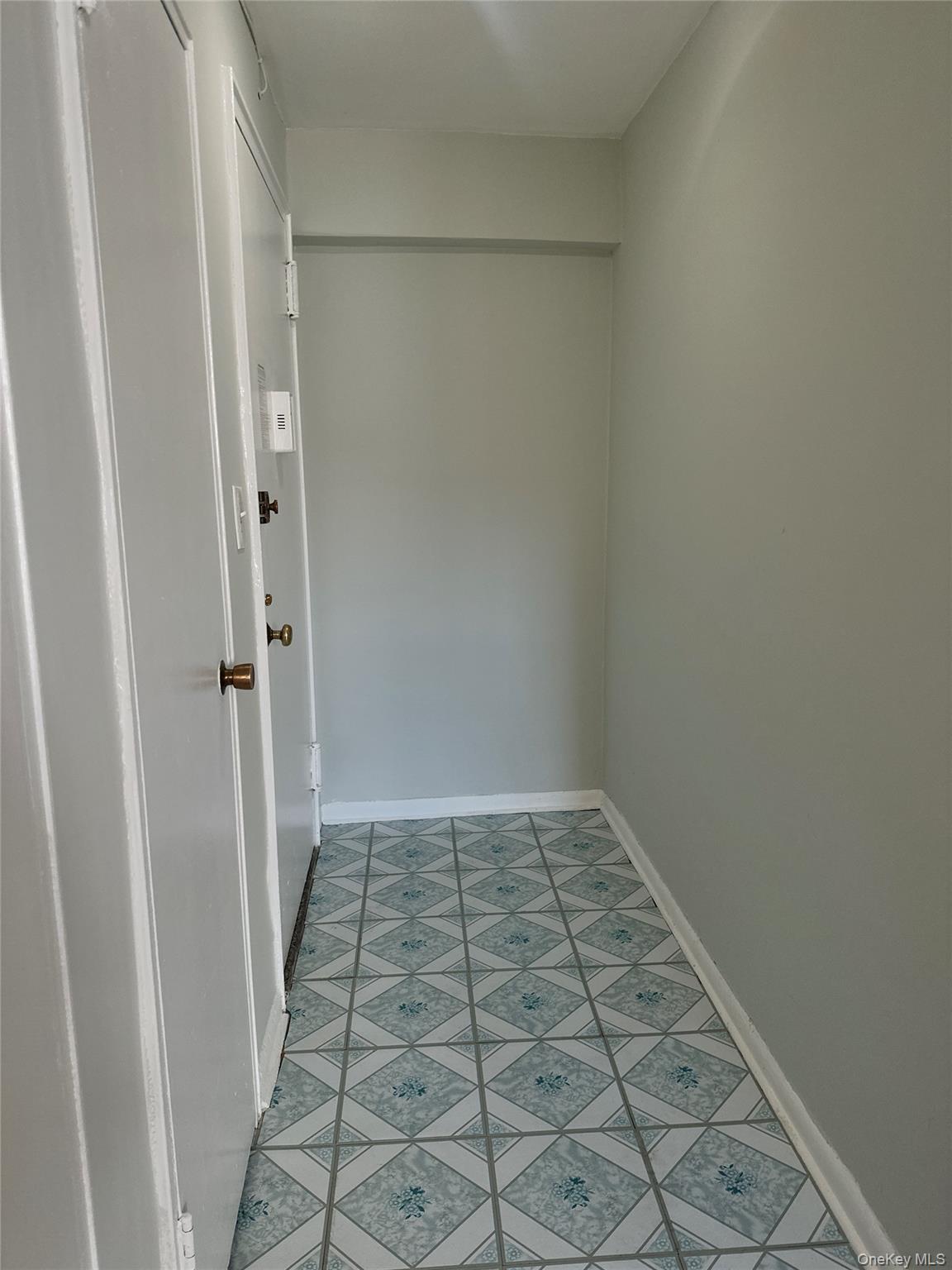 #6 photo, 83-30 Vietor Avenue, クイーンズ区 Elmhurst , NY 11373